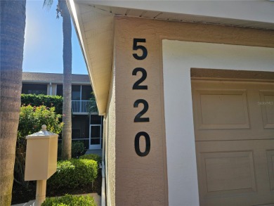 This beautifully renovated ground floor, fully furnished 2BR + on Heritage Oaks Golf and Country Club in Florida - for sale on GolfHomes.com, golf home, golf lot