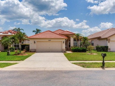 Under contract-accepting backup offers. Welcome to your new home on Crescent Oaks Country Club in Florida - for sale on GolfHomes.com, golf home, golf lot