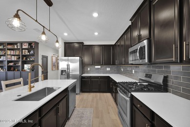 You need to see this stunning 4-bedroom, 3 bath home with an on Eagle Landing Golf Club in Florida - for sale on GolfHomes.com, golf home, golf lot