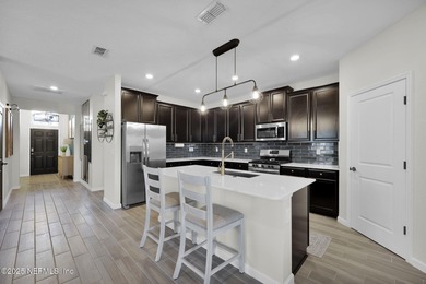 You need to see this stunning 4-bedroom, 3 bath home with an on Eagle Landing Golf Club in Florida - for sale on GolfHomes.com, golf home, golf lot