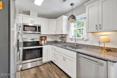 Cute-as-Pie Corner Home on Cherry Road! Welcome to the cutest on The Lakes Country Club in North Carolina - for sale on GolfHomes.com, golf home, golf lot