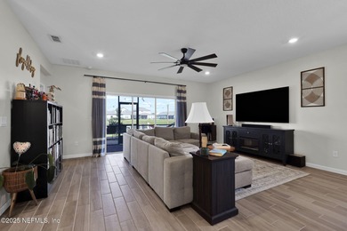 You need to see this stunning 4-bedroom, 3 bath home with an on Eagle Landing Golf Club in Florida - for sale on GolfHomes.com, golf home, golf lot