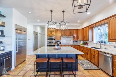 Stunning home on Fairway Oaks Country Club ACC South Course! on Abilene Country Club - South Course in Texas - for sale on GolfHomes.com, golf home, golf lot