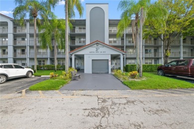 Cambridge at Century Village in Pembroke Pines, a 55+ active on Flamingo Lakes Country Club in Florida - for sale on GolfHomes.com, golf home, golf lot