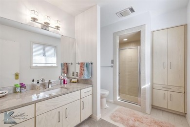 Stunning home on Fairway Oaks Country Club ACC South Course! on Abilene Country Club - South Course in Texas - for sale on GolfHomes.com, golf home, golf lot