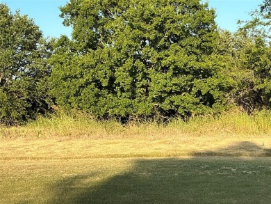 Do you enjoy playing golf?  Do you enjoy watching golfers?  This on White Bluff Resort - Old Course in Texas - for sale on GolfHomes.com, golf home, golf lot