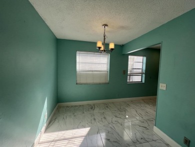 GORGEOUS updated 2 bed 2 bath unit on the 2nd floor in Kings on Kings Point Golf -Flanders Way in Florida - for sale on GolfHomes.com, golf home, golf lot