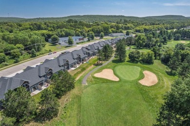 Welcome to easy living w/a gorgeous golf course view. Close to on Baraboo Country Club in Wisconsin - for sale on GolfHomes.com, golf home, golf lot