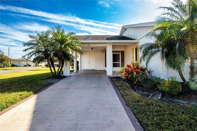 Welcome home to this bright and beautiful EXPANDED Hampton model on Falcon Watch Golf Club in Florida - for sale on GolfHomes.com, golf home, golf lot