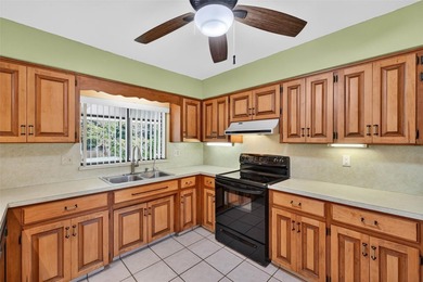 One or more photo(s) has been virtually staged. Welcome to the on Cypresswood Golf and Country Club in Florida - for sale on GolfHomes.com, golf home, golf lot