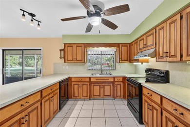 One or more photo(s) has been virtually staged. Welcome to the on Cypresswood Golf and Country Club in Florida - for sale on GolfHomes.com, golf home, golf lot