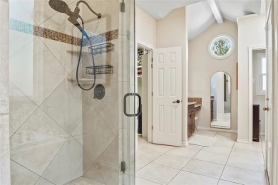 Beautiful 4 bedroom home in Oakmont Estates, siting on a hill on Oakmont Country Club in Texas - for sale on GolfHomes.com, golf home, golf lot