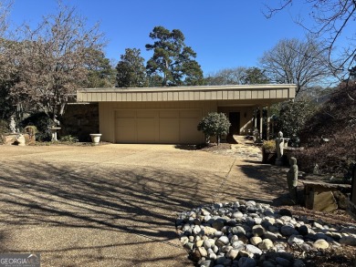 LOCATION! LOCATION! LOCATION!  This unique home has BEAUTIFUL on Highland Country Club in Georgia - for sale on GolfHomes.com, golf home, golf lot