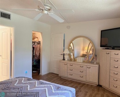 Beautiful spacious split plan 2 bedroom, 2 full bath condo with on Oriole Golf and Tennis Club in Florida - for sale on GolfHomes.com, golf home, golf lot