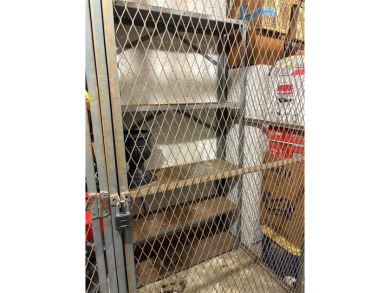 Beautiful spacious split plan 2 bedroom, 2 full bath condo with on Oriole Golf and Tennis Club in Florida - for sale on GolfHomes.com, golf home, golf lot