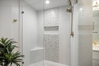 LUXURY BEACHSIDE PENTHOUSE! Located at the top of Luau II in the on Sandestin Golf and Beach Resort - The Links in Florida - for sale on GolfHomes.com, golf home, golf lot