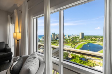 LUXURY BEACHSIDE PENTHOUSE! Located at the top of Luau II in the on Sandestin Golf and Beach Resort - The Links in Florida - for sale on GolfHomes.com, golf home, golf lot