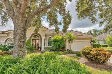 County club living in culturally rich Sarasota. Discover a on University Park Country Club in Florida - for sale on GolfHomes.com, golf home, golf lot