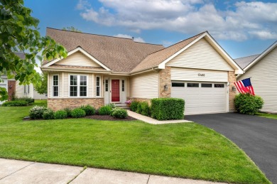Step into care-free living in this well cared for Carillon on The Links at Carillon in Illinois - for sale on GolfHomes.com, golf home, golf lot