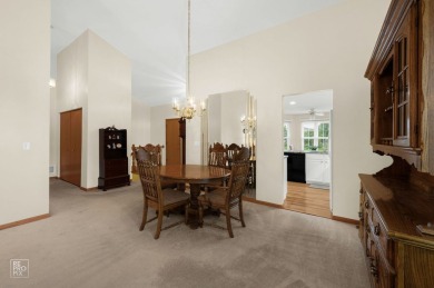 Step into care-free living in this well cared for Carillon on The Links at Carillon in Illinois - for sale on GolfHomes.com, golf home, golf lot