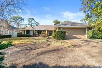 BAY POINT HOME.  Fabulous 3/2.5 home w/ garage, overlooking on Bay Point Resort Golf Club in Florida - for sale on GolfHomes.com, golf home, golf lot