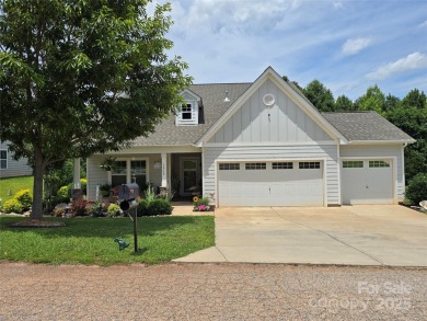 Beautiful, open floorplan home with an upgraded landscaped yard on Edgewater Golf Club in South Carolina - for sale on GolfHomes.com, golf home, golf lot