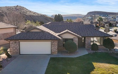 This beautifully updated 2 bedroom, 2 bathroom home offers a on Southgate Golf Course in Utah - for sale on GolfHomes.com, golf home, golf lot