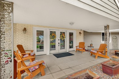 Meticulously cared for and perfectly positioned on the 18th on Lewiston Golf and Country Club in Idaho - for sale on GolfHomes.com, golf home, golf lot