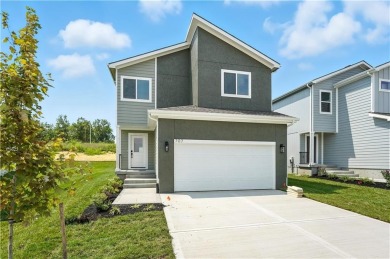 Welcome to this charming 4-bedroom, 3.5-bathroom two-story home on Golf Club of Creekmoor in Missouri - for sale on GolfHomes.com, golf home, golf lot