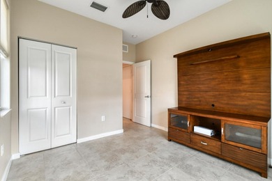 Beautifully maintained END-UNIT townhouse in a GATED community on Heritage Ridge Golf Club in Florida - for sale on GolfHomes.com, golf home, golf lot