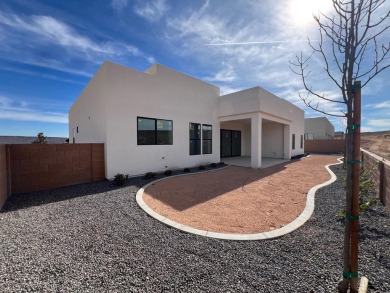 Elevated above the city and Sunbrook Golf course, this is on Sunbrook Golf Course in Utah - for sale on GolfHomes.com, golf home, golf lot