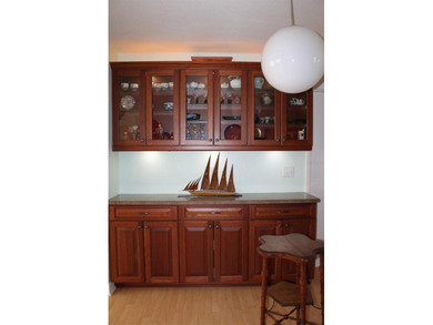 Welcome to this beautifully maintained Eden home with 1598 sq ft on Mainlands Golf Club in Florida - for sale on GolfHomes.com, golf home, golf lot