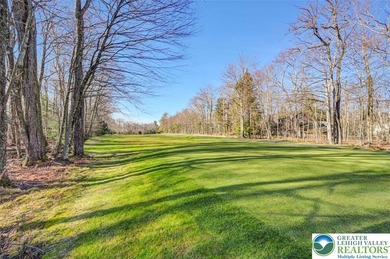 Golf-Course Living At Its Best! Well-Loved Pocono Contemporary on Pocono Farms Country Club in Pennsylvania - for sale on GolfHomes.com, golf home, golf lot