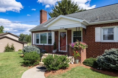 HOLE IN 1 LOCATION-ACROSS FROM SHENVALEE OLDE COURSE QUAD: on Shenvalee Golf Club in Virginia - for sale on GolfHomes.com, golf home, golf lot