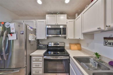 Under contract-accepting backup offers. Whether you're seeking a on Sandpiper Golf Club in Florida - for sale on GolfHomes.com, golf home, golf lot