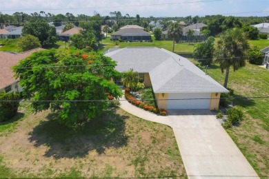 A HUGE RECENT PRICE ADJUSTMENT MAKES THIS HOME A 'MUST SEE'! The on Pinemoor West Golf Club in Florida - for sale on GolfHomes.com, golf home, golf lot