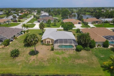 A HUGE RECENT PRICE ADJUSTMENT MAKES THIS HOME A 'MUST SEE'! The on Pinemoor West Golf Club in Florida - for sale on GolfHomes.com, golf home, golf lot