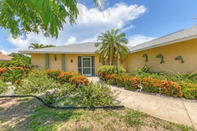 A HUGE RECENT PRICE ADJUSTMENT MAKES THIS HOME A 'MUST SEE'! The on Pinemoor West Golf Club in Florida - for sale on GolfHomes.com, golf home, golf lot