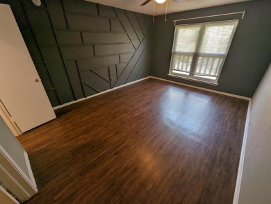 This one bed, one bath condo is ready for it's new tenant today! on Ridglea Country Club in Texas - for sale on GolfHomes.com, golf home, golf lot