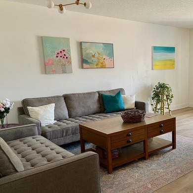 Immaculate and fully renovated 1-bedroom, 1.5-bath condo in the on  in Florida - for sale on GolfHomes.com, golf home, golf lot