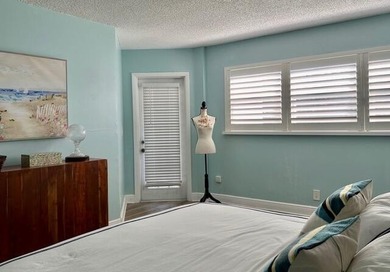 Immaculate and fully renovated 1-bedroom, 1.5-bath condo in the on  in Florida - for sale on GolfHomes.com, golf home, golf lot