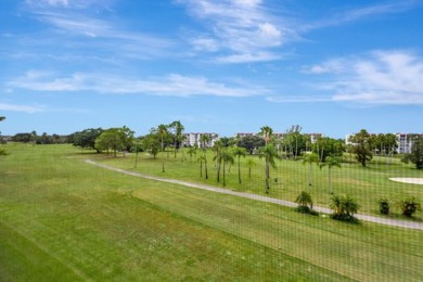 Beautiful1bedroom with 1.5 bath in an Executive Country Club & on Poinciana Golf Club in Florida - for sale on GolfHomes.com, golf home, golf lot