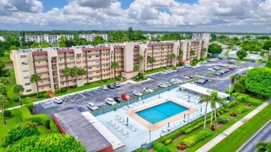 Beautiful1bedroom with 1.5 bath in an Executive Country Club & on Poinciana Golf Club in Florida - for sale on GolfHomes.com, golf home, golf lot