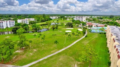 Beautiful1bedroom with 1.5 bath in an Executive Country Club & on Poinciana Golf Club in Florida - for sale on GolfHomes.com, golf home, golf lot