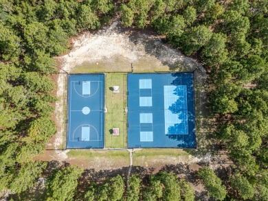Welcome to this spacious and inviting 2-story home located in on Carolina Lakes Country Club in North Carolina - for sale on GolfHomes.com, golf home, golf lot