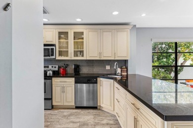 Stylish 2br, 2bth corner condo in Hunters Run Country Club on Hunters Run Golf and Country Club in Florida - for sale on GolfHomes.com, golf home, golf lot