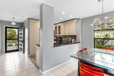 Stylish 2br, 2bth corner condo in Hunters Run Country Club on Hunters Run Golf and Country Club in Florida - for sale on GolfHomes.com, golf home, golf lot