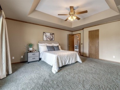Exceptionally well maintained home with amazing golf course on Cedar Valley Golf Club in Oklahoma - for sale on GolfHomes.com, golf home, golf lot