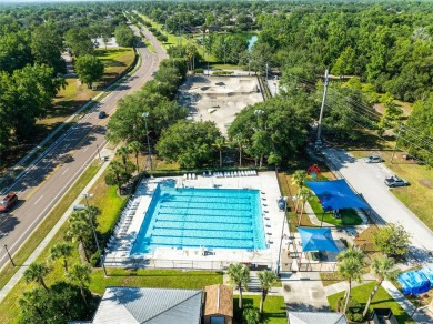 Under contract-accepting backup offers. Welcome to this on Twin Rivers Golf Club in Florida - for sale on GolfHomes.com, golf home, golf lot