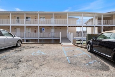 Don't miss this move-in ready, beautifully updated 2 Bed / 2 on Tan-Tar-A Golf Club in Missouri - for sale on GolfHomes.com, golf home, golf lot